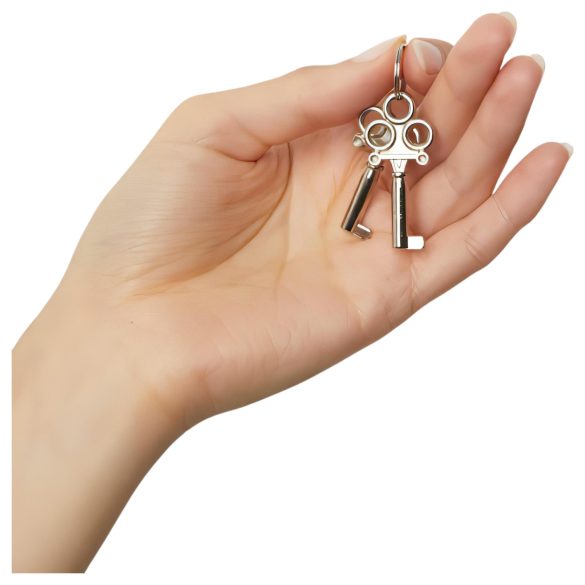 Love to Love - плюшени белезници - черни