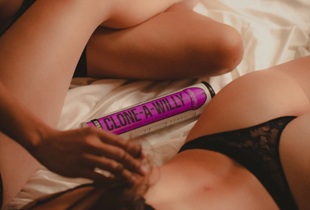 Clone a Willy & Clone a Pussy: Най-уникалният DIY подарък за двойки